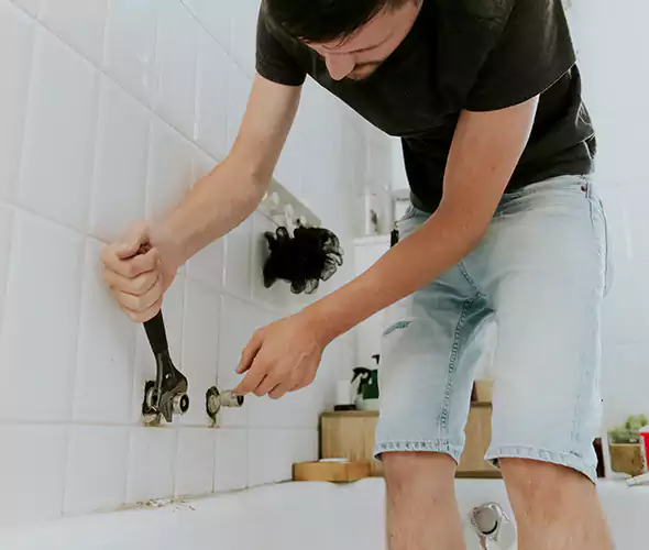 Affordable Bathtub Faucet Replacement in Freeport: Choose Experienced Local Technicians