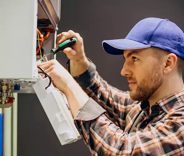 Expert Plumber for Tankless Water Heater Maintenance in Freeport, NY: Schedule Professional Maintenance Services with Us